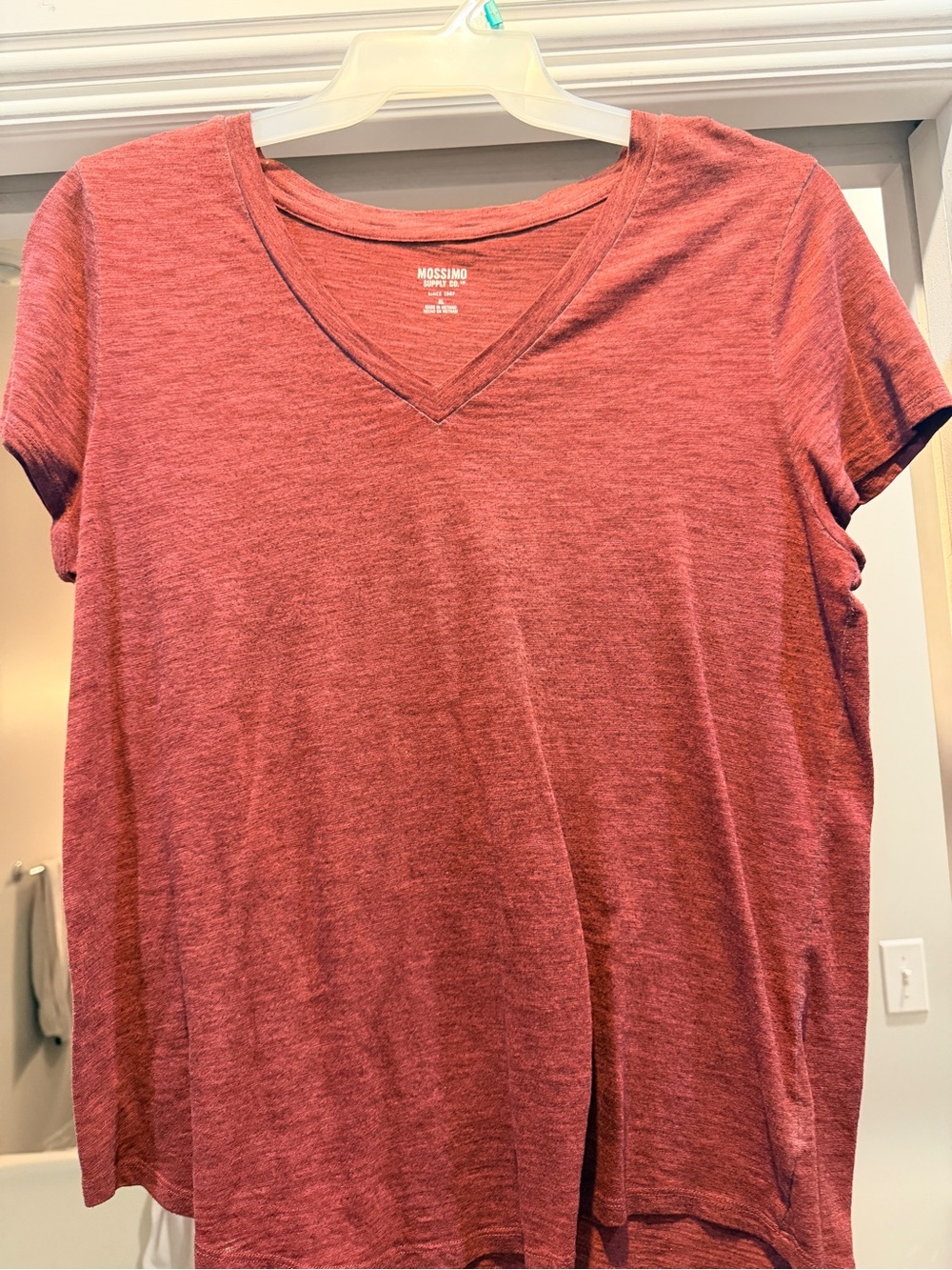 Mossimo Supply Co. Heathered Brick Red V-Neck Short Sleeve Tee